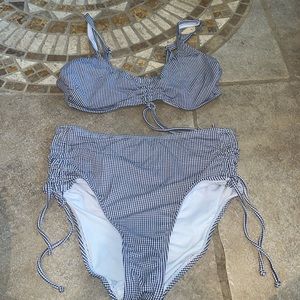 Kona Sol women’s plaid high waisted bathing suit size M.